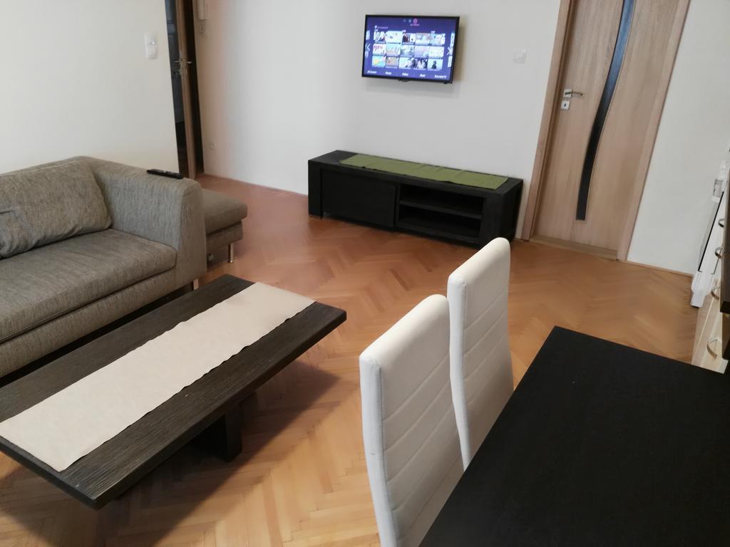 Apartment Belehradska Prag